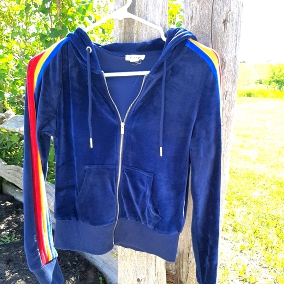 Garage Tops - Cool retro velour velvet hoodie